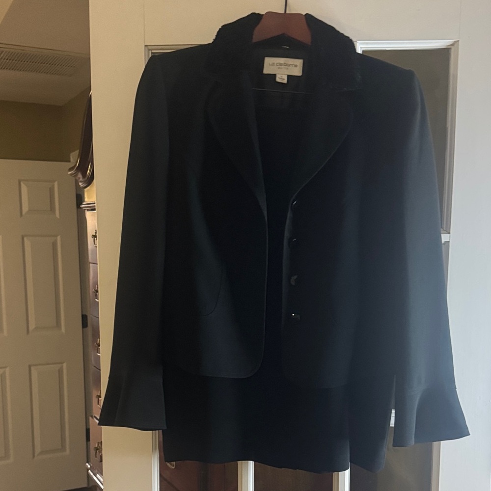 Liz Claiborne Women's Black Blazer